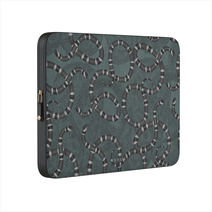 EX_07M_Laptop-Sleeve_13 EX_07M_Laptop-Sleeve_14 EX_07M_Laptop-Sleeve_16